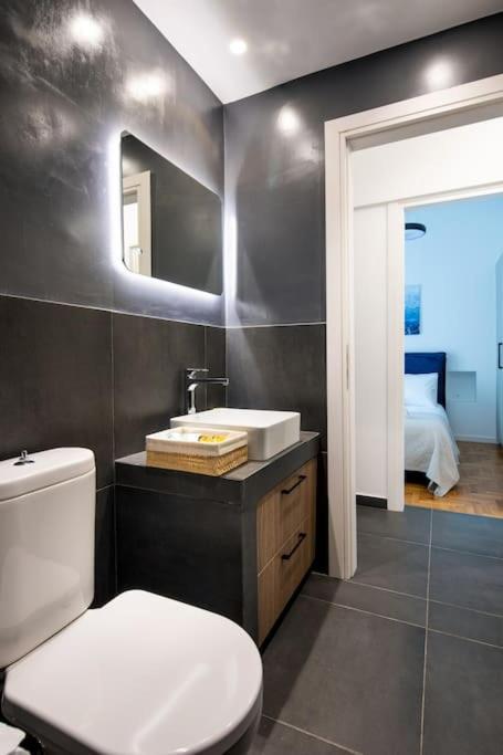 Euphoria Apartment *